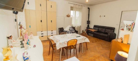 2 bedrooms Villa in Turin, Italy No. 330760 3