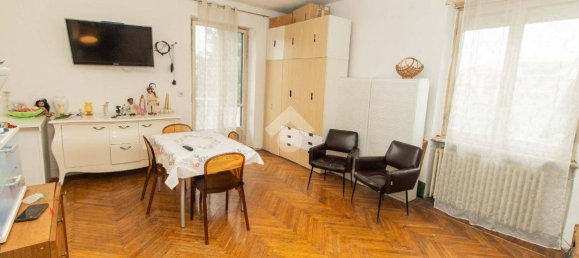 2 bedrooms Villa in Turin, Italy No. 330760 6