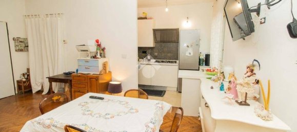 2 bedrooms Villa in Turin, Italy No. 330760 5