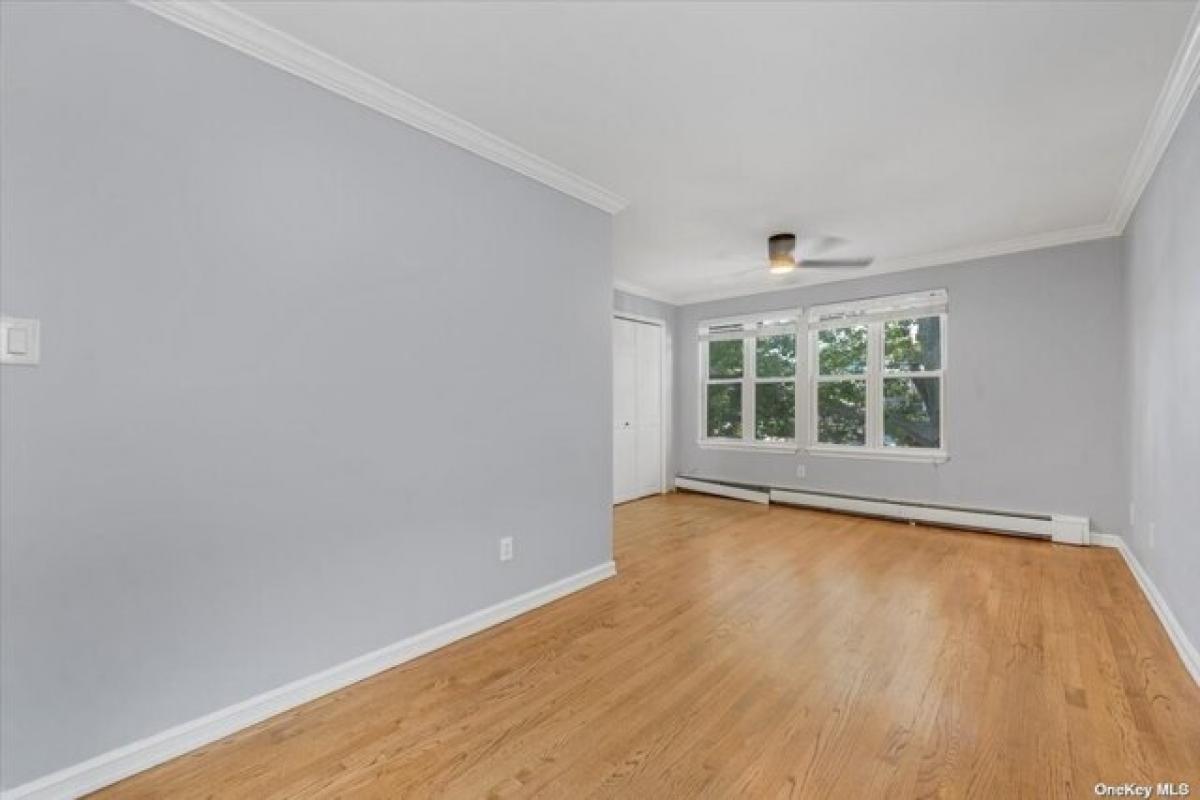 Casa de 3 dormitorios en Woodhaven, USA No. 299925