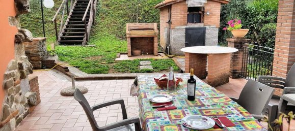 Casa de 8 divisões em Gallicano, Italy N.º 88416 21