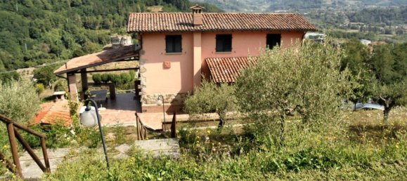 Casa de 8 divisões em Gallicano, Italy N.º 88416 36