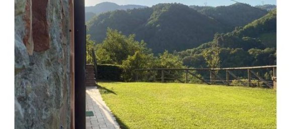 Casa de 8 divisões em Gallicano, Italy N.º 88416 46