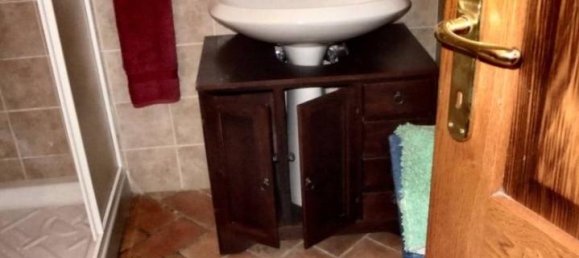 Casa de 8 divisões em Gallicano, Italy N.º 88416 19