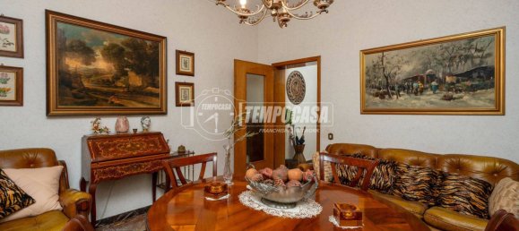 3 bedrooms Apartment in Sassuolo, Italy No. 258255 3