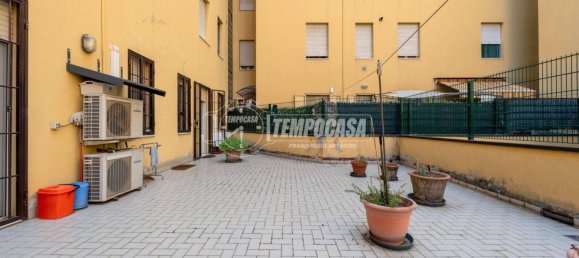 3 bedrooms Apartment in Sassuolo, Italy No. 258255 9