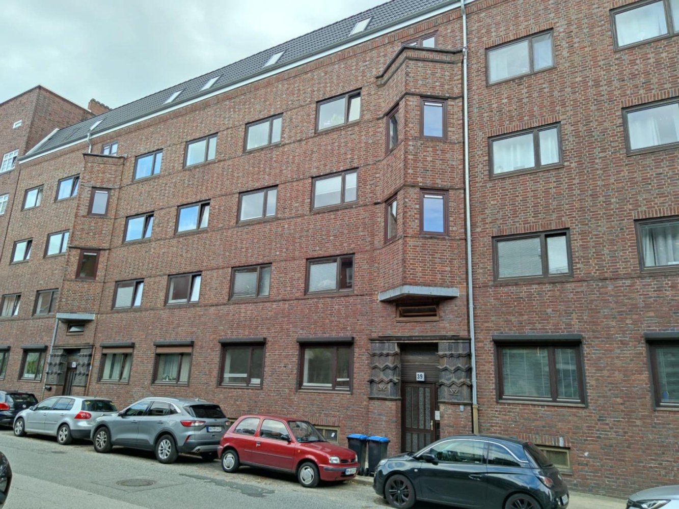 Квартира с 3 комнатами в Вандсбек, Германия № 230313