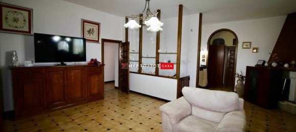 5 bedrooms Villa in Martina Franca, Italy No. 117769 6