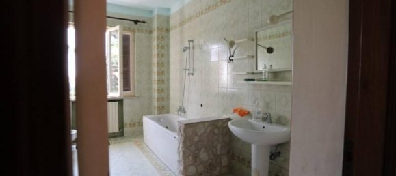 7-Zimmer Villa in Colli al Metauro, Italy, Nr. 30713 6