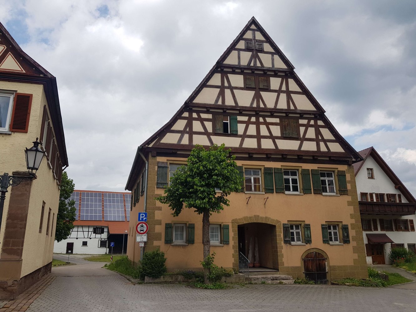 Edifício de 30 divisões em Schwabisch Hall, Germany N.º 80448