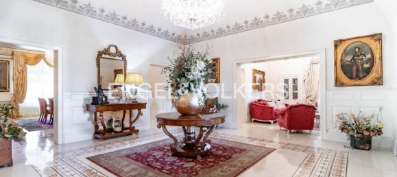 Вилла с 4 спальнями в Бари, Италия № 128079 25