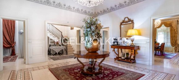 Вилла с 4 спальнями в Бари, Италия № 128079 23