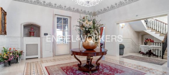 Вилла с 4 спальнями в Бари, Италия № 128079 24