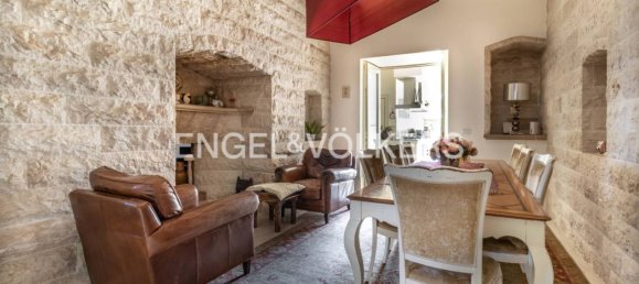 Вилла с 4 спальнями в Бари, Италия № 128079 13