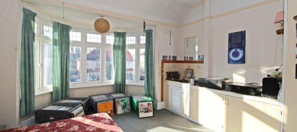 4 bedrooms House in Beckenham, United Kingdom No. 1125 7