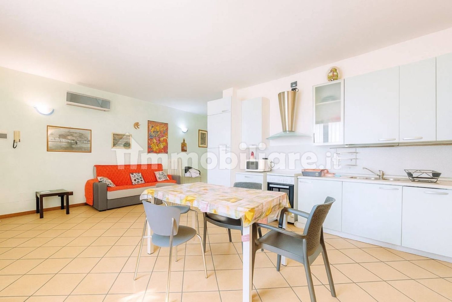 Квартира с 2 спальнями в Дезенцано дель Гарда, Италия № 322283