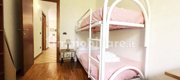 Apartamento de 2 dormitorios en Desenzano del Garda, Italy No. 322283 8