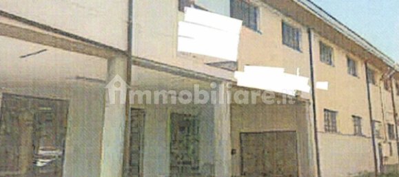 5-salle Entrepôt à Varese, Italy No. 94079 5