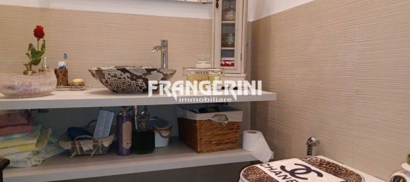 7 rooms Apartment in Livorno, Italy No. 265172 5