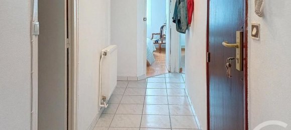 3 chambres Appartement à Sainte-Savine, France No. 49539 6