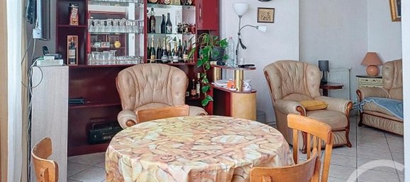 3 chambres Appartement à Sainte-Savine, France No. 49539 3