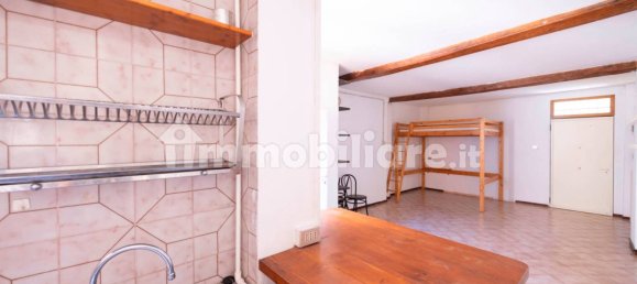 1 bedroom Apartment in Bologna, Italy No. 271406 4