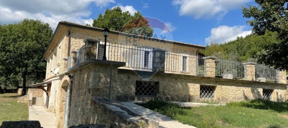 Дом с 1 спальней в Роккетта а Вольтурно, Италия № 308700 17