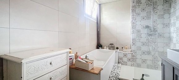 Casa de 3 dormitorios en Vendin-le-Vieil, France No. 266325 5