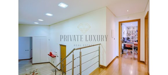 5 bedrooms Villa in Almada, Portugal No. 122778 30