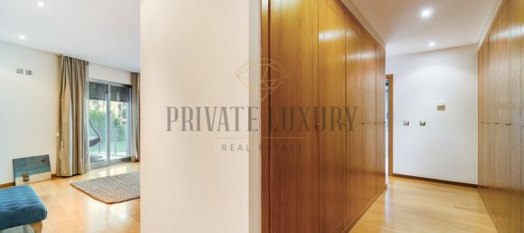 5 bedrooms Villa in Almada, Portugal No. 122778 12