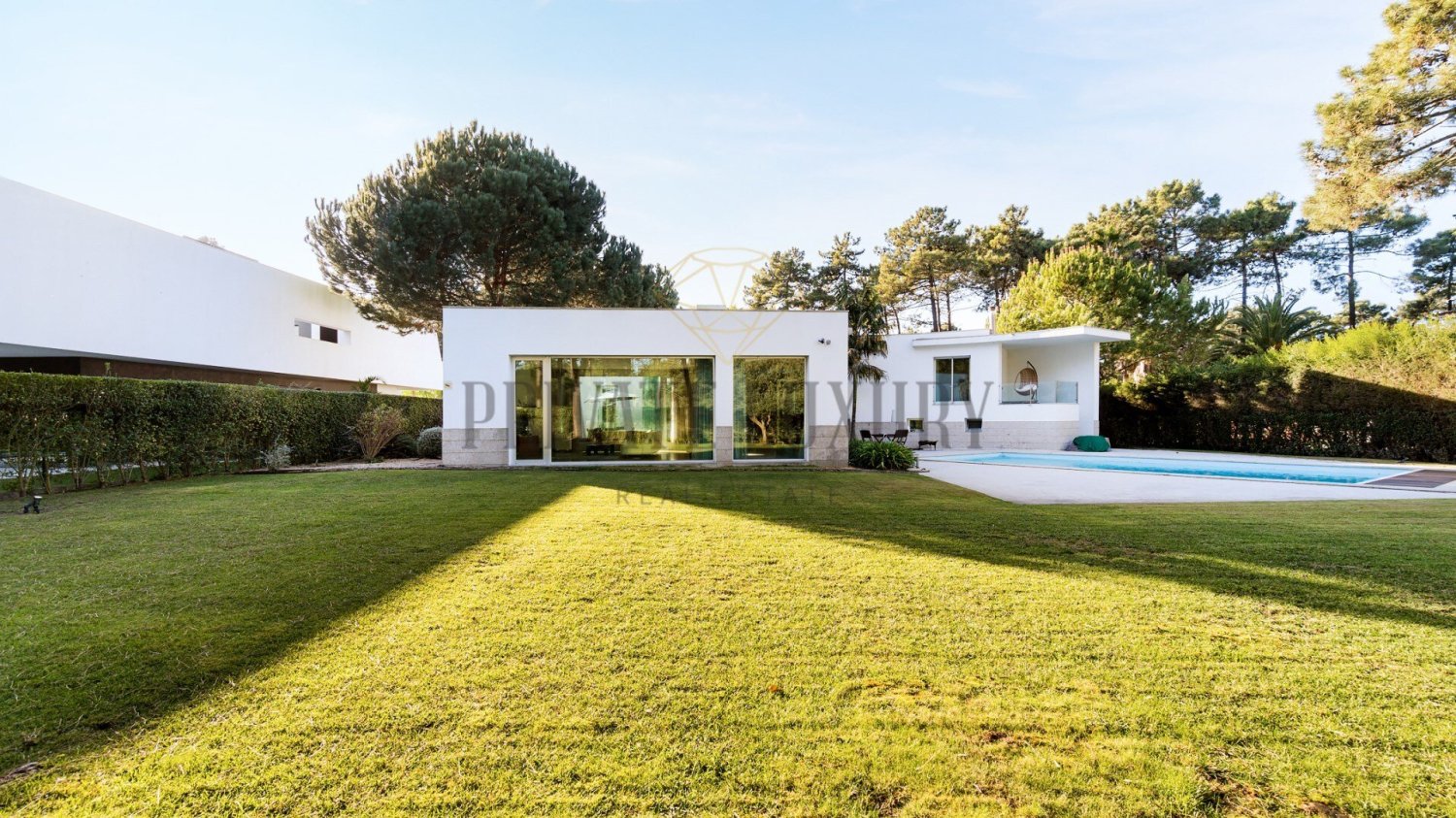 5 bedrooms Villa in Almada, Portugal No. 122778