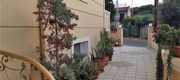 540m² Property in Hersonissos, Greece No. 4603 6