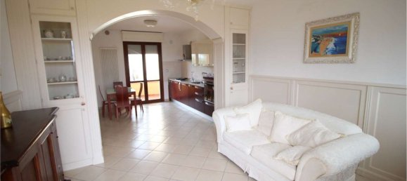 3-Zimmer Wohnung in Tavullia, Italy, Nr. 224485 2