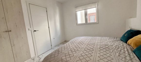 1 bedroom Apartment in Alicante, Spain No. 182867 2