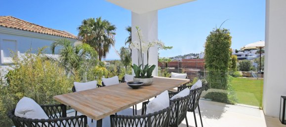 5 bedrooms Villa in Malaga, Spain No. 116681 19