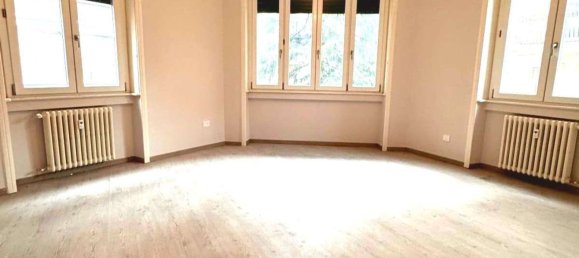 5 غرف نوم شقة في Varese, Italy رقم 363469 4