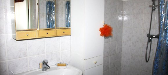 2 bedrooms House in Le Grand-Pressigny, France No. 64798 4