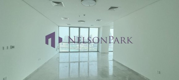3 bedrooms Apartment in Doha, Qatar No. 812 6