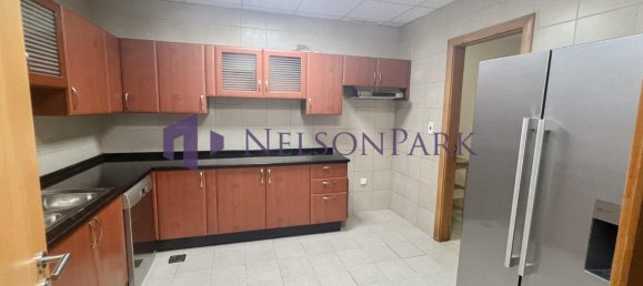 3 bedrooms Apartment in Doha, Qatar No. 812 14