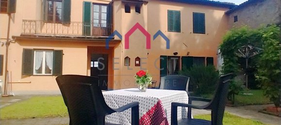 2 bedrooms Apartment in Barga, Italy No. 329266 13