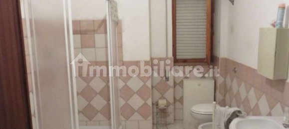 2 Schlafzimmer Wohnung in Latina, Italy, Nr. 202804 4
