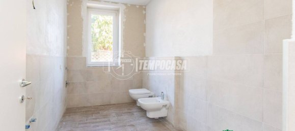 Apartamento T1 em Busto Arsizio, Italy N.º 343341 10