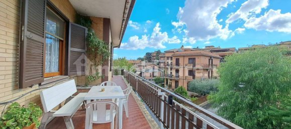 Apartamento de 3 dormitorios en Rome, Italy No. 325988 8