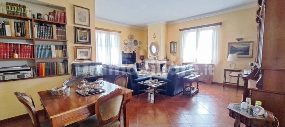 Apartamento de 3 dormitorios en Rome, Italy No. 325988 4
