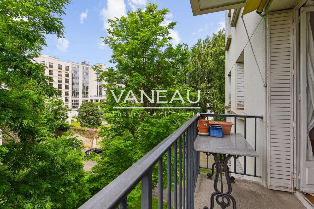 3 bedrooms Apartment in Boulogne-Billancourt, France No. 163672