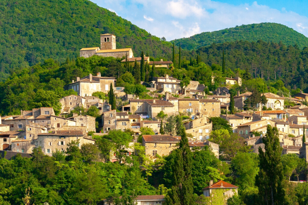 Adosado de 3 dormitorios en Mirmande, France No. 320406