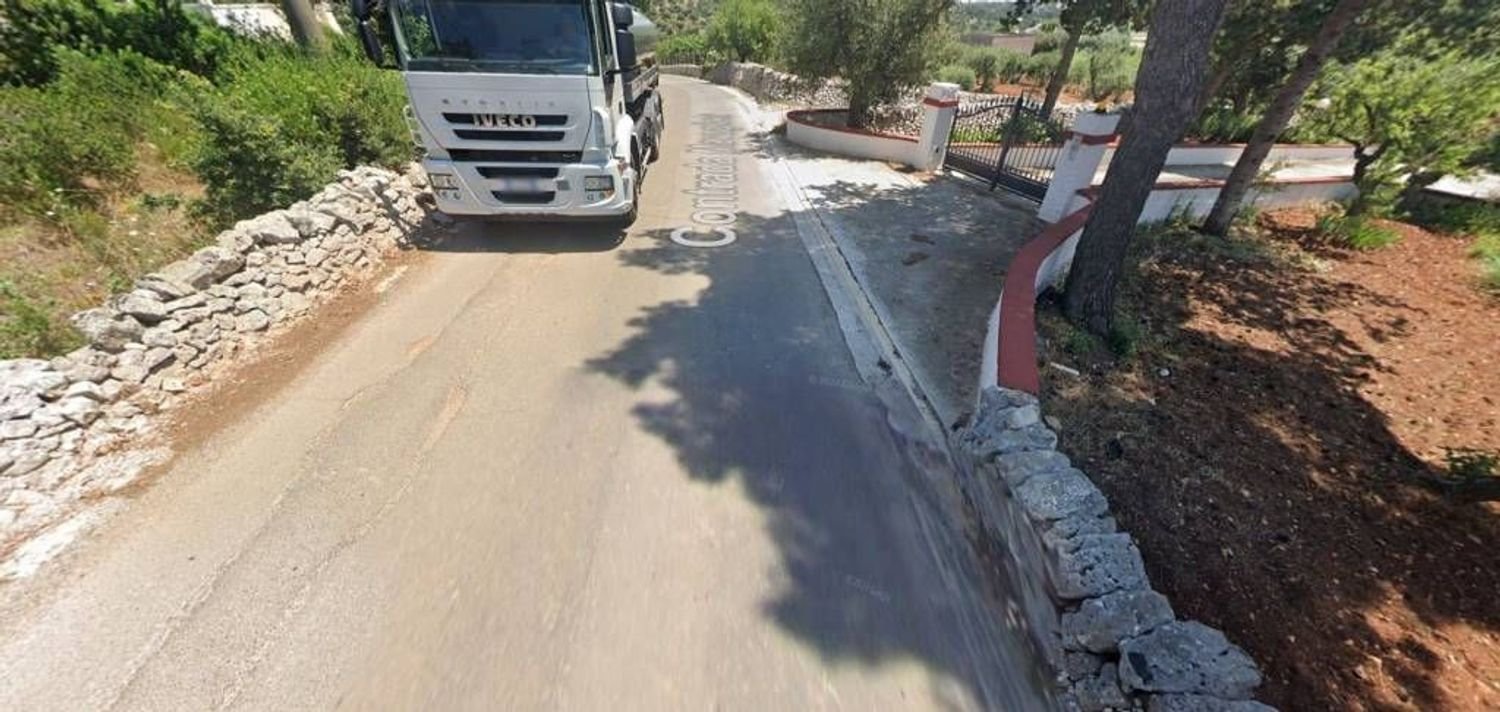 Gewerbliche Immobilie in Locorotondo, Italy 87m², Nr. 377202