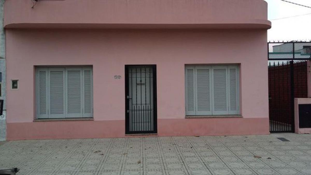 2 bedrooms House in Bermudez, Argentina No. 21700