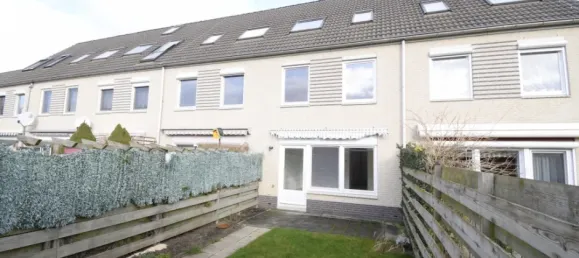 Таунхаус с 4 комнатами в Саксония-Анхальт, Германия № 145522 3