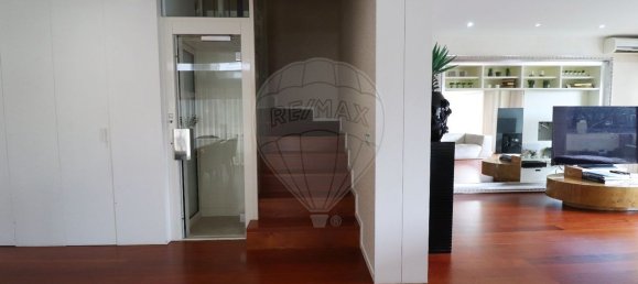 5 bedrooms House in Vila Nova de Gaia, Portugal No. 181832 4